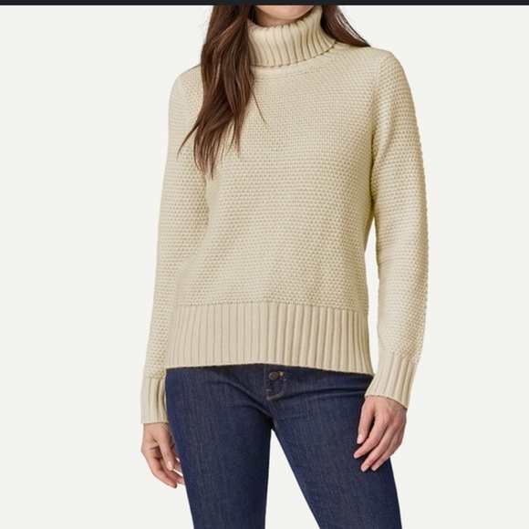 Patagonia Women's Cream Turtleneck Size XL cashmere wool Blend Knit Sweater - Picture 2 of 7